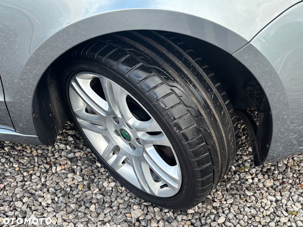 Skoda Superb 2.0 TDI Elegance DSG - 12