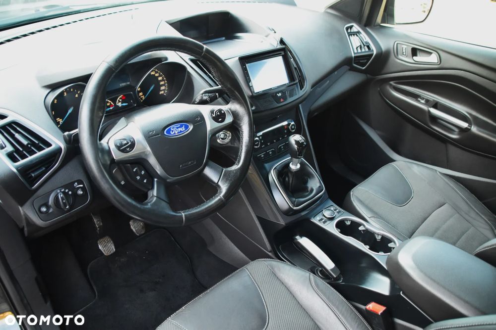 Ford Kuga 2.0 TDCi 4x4 Titanium - 6