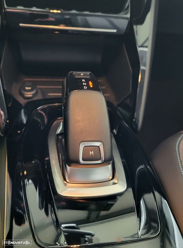 Peugeot 208 1.2 PureTech Allure Pack EAT8 - 22