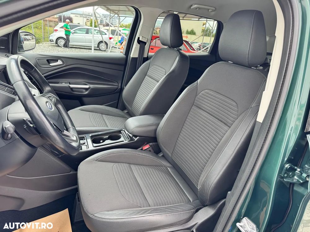Ford Kuga 2.0 TDCi 4x4 Aut. Trend - 27