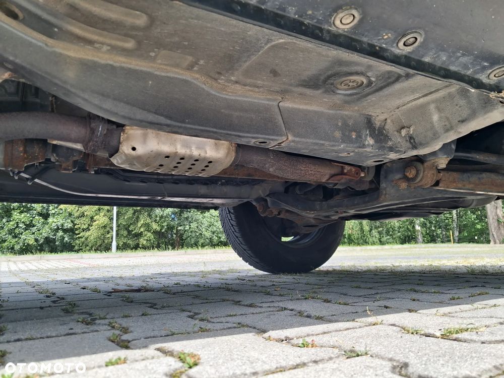 Toyota RAV4 2.0 GLi - 34