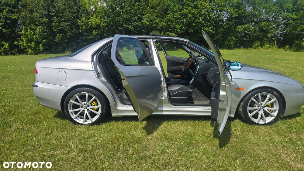 Alfa Romeo 156 2.5 V6 Distinctive - 7