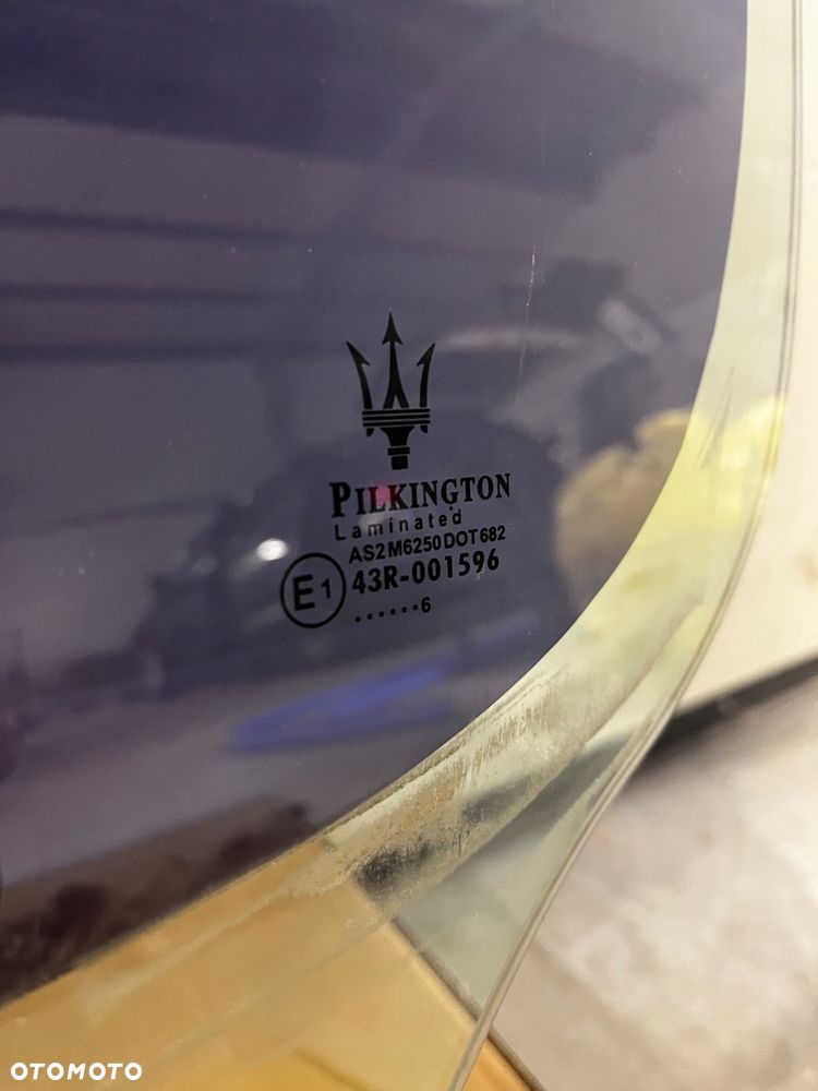 Lewa szyba tylnych drzwi Maserati Quatroporte 2009/2012 - 3