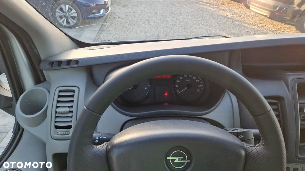 Opel Vivaro - 15