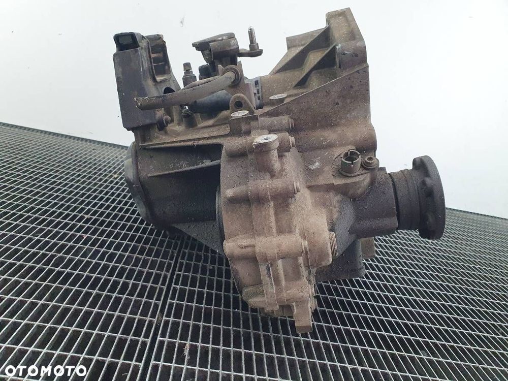 SKRZYNIA BIEGÓW MANUALNA SKODA ROOMSTER 1.2 B JHM - 3