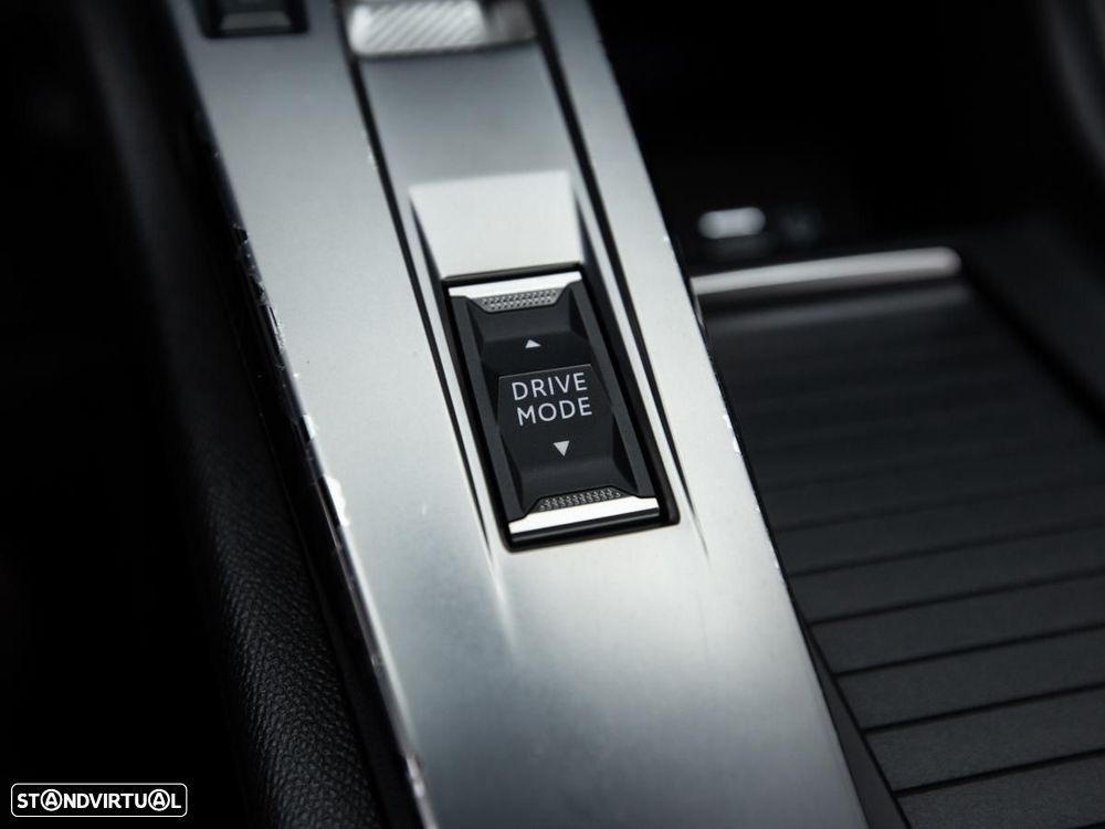 Peugeot 308 1.5 BlueHDi Active EAT8 - 18