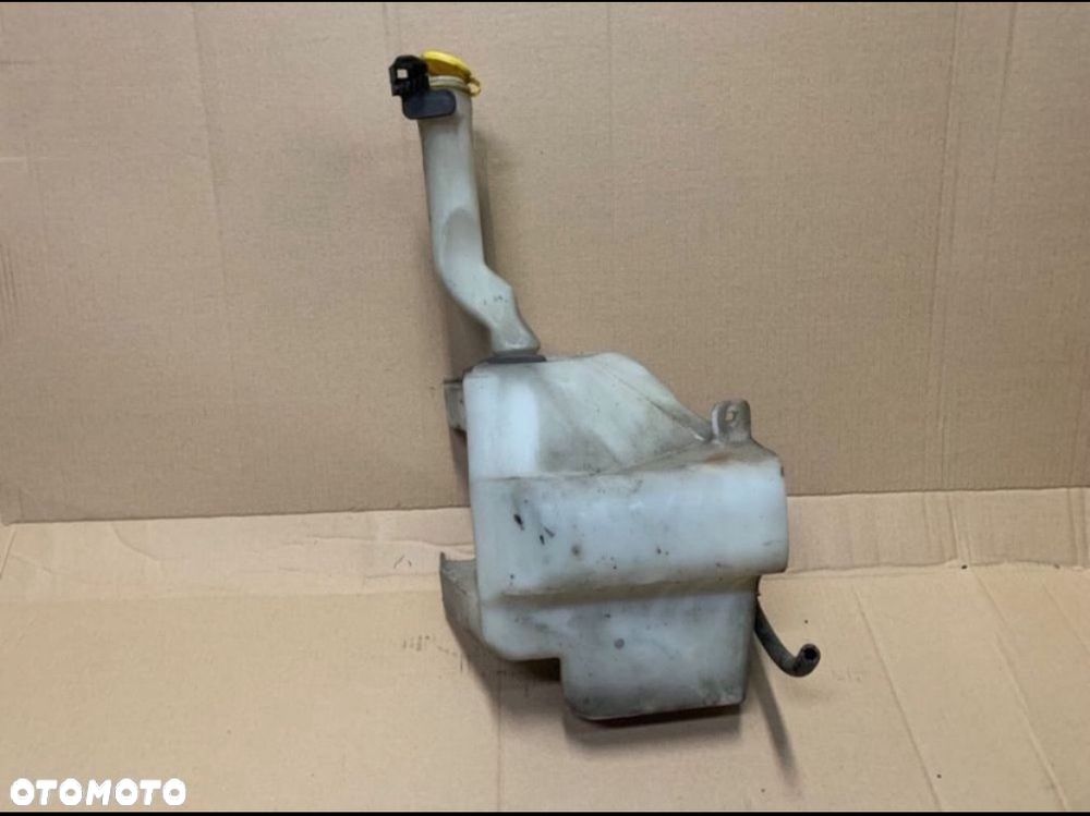 551020308 zbiorniczek pompka spryskiwaczy opel Vectra c signum - 2