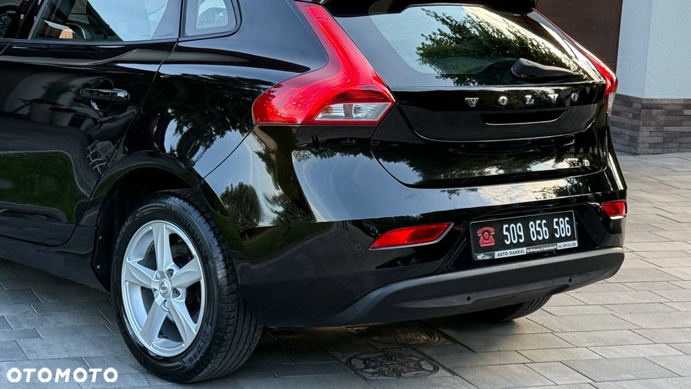 Volvo V40 D2 - 16