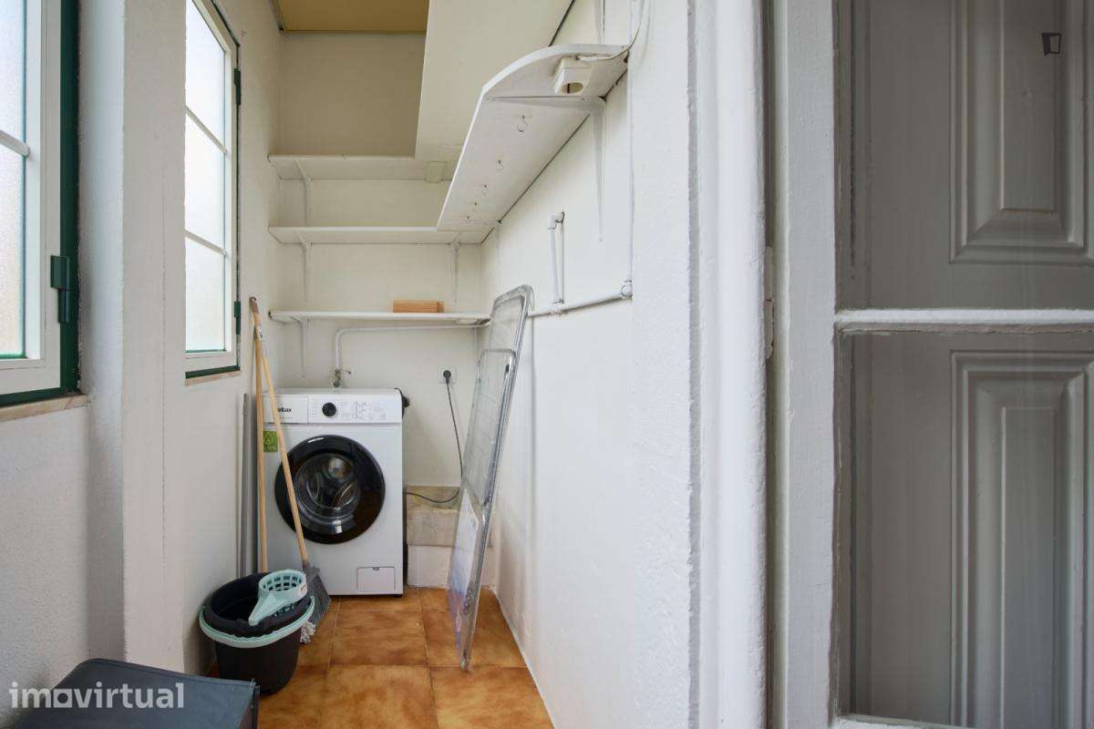 Quarto - localizado em São Bento Lisbon - Grande imagem: 5/24