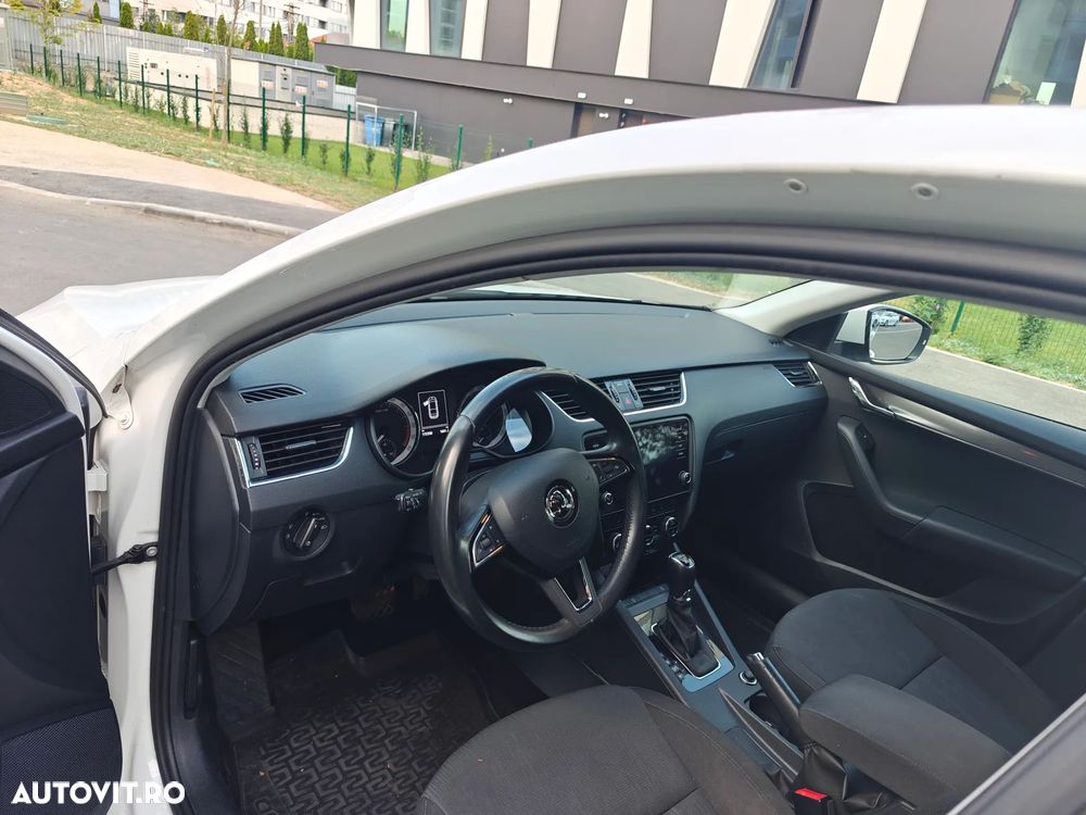 Skoda Octavia 2.0 TDI 4X4 DSG Style - 19