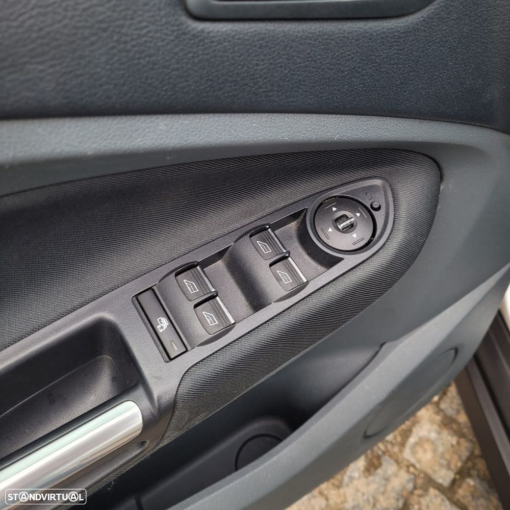 Ford C-Max 1.0 SCTi Titanium - 14