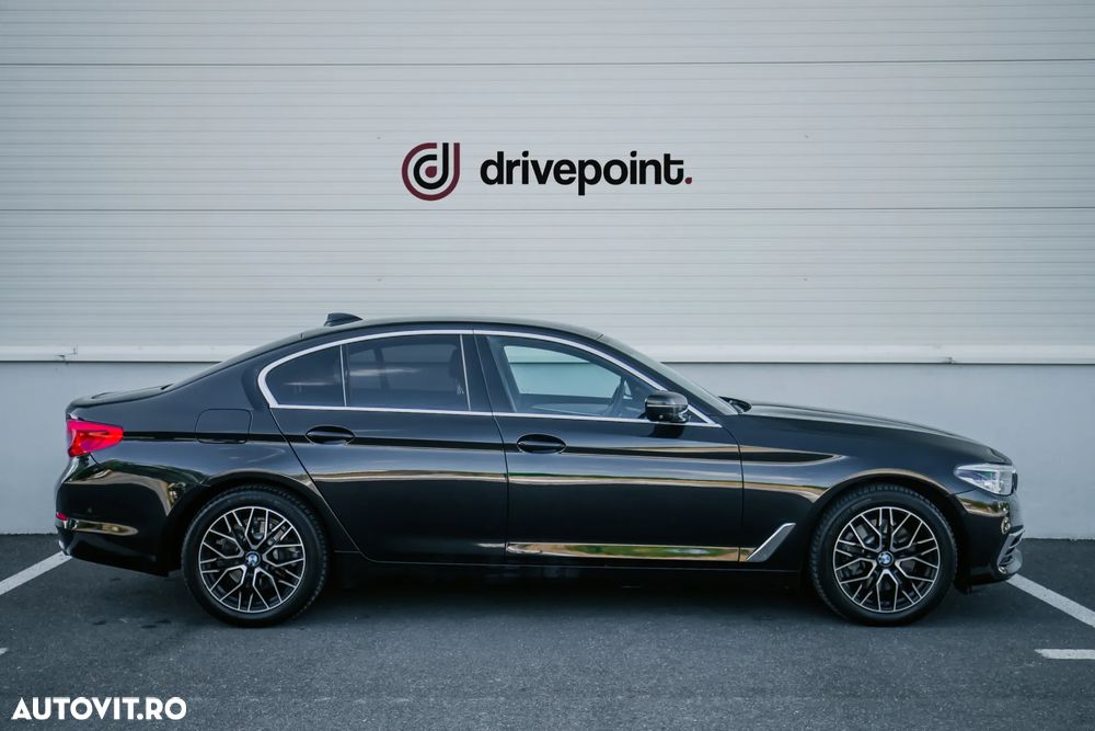 BMW Seria 5 530i xDrive AT - 8