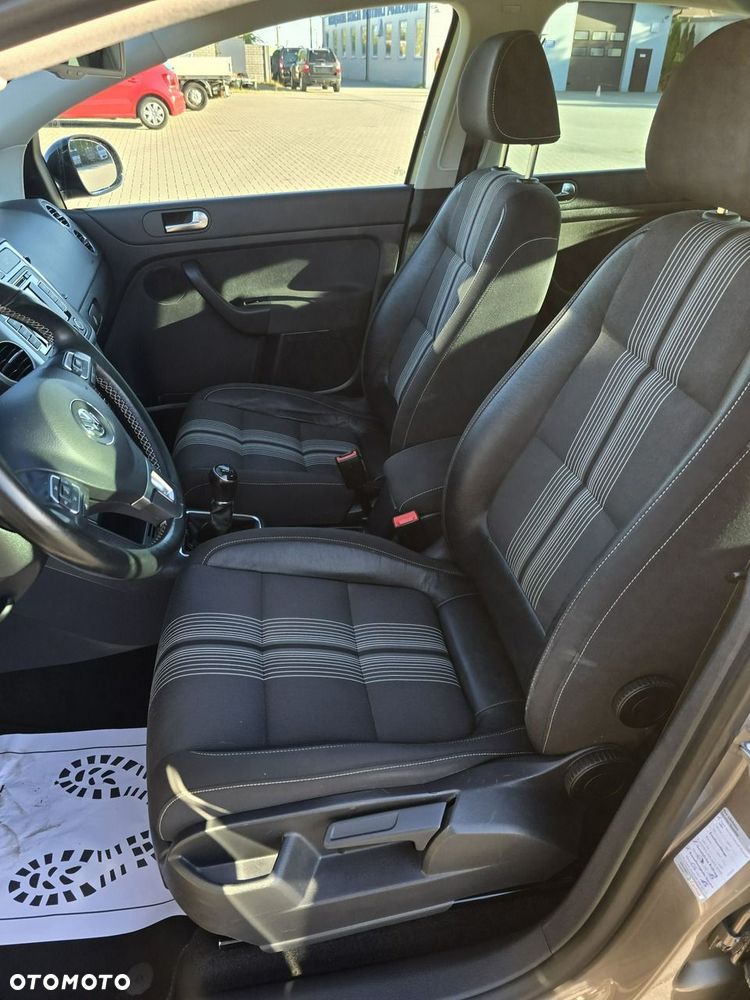 Volkswagen Golf Plus - 13