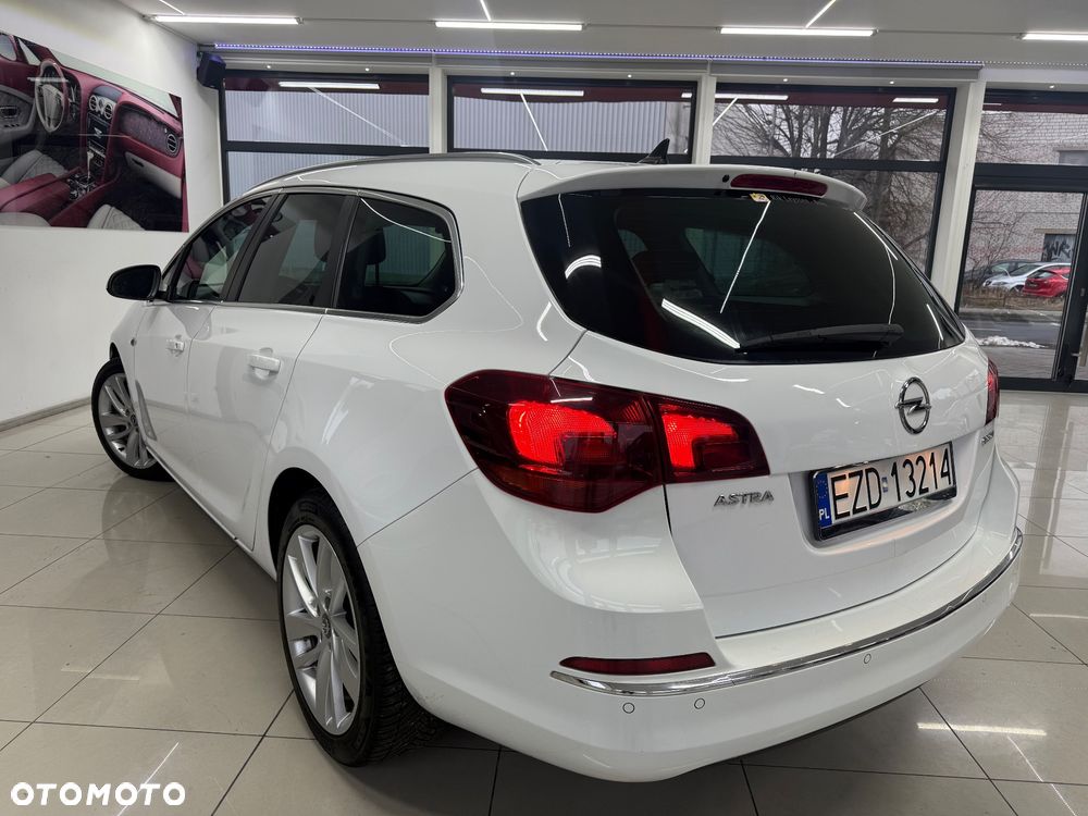 Opel Astra 1.6 CDTI Sport - 30