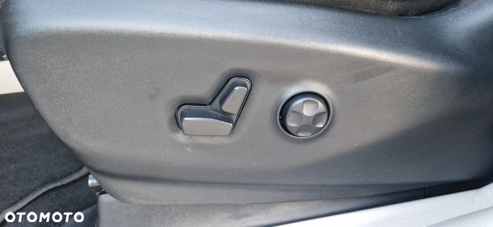 Chrysler Pacifica - 18