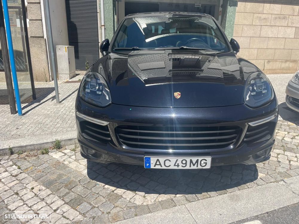 Porsche Cayenne S E-Hybrid - 2