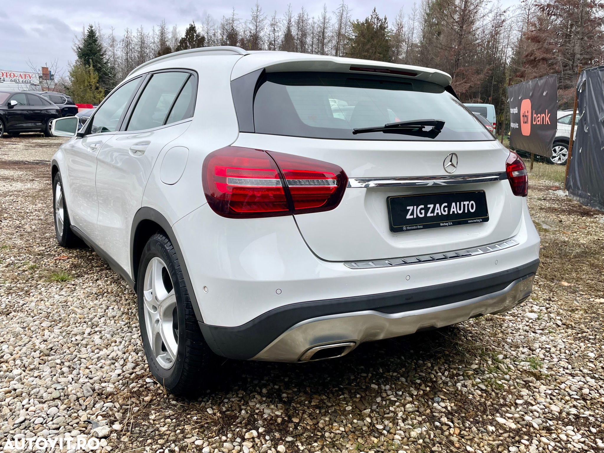 Mercedes-Benz GLA 200 d 4MATIC Aut. - 7