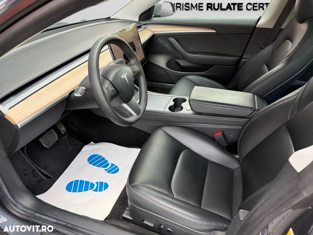 Tesla Model 3 Long Range - 7