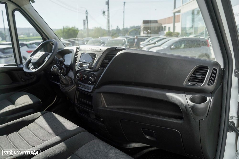 Iveco Daily 2.3 35C16V 4100 18m3 - 23