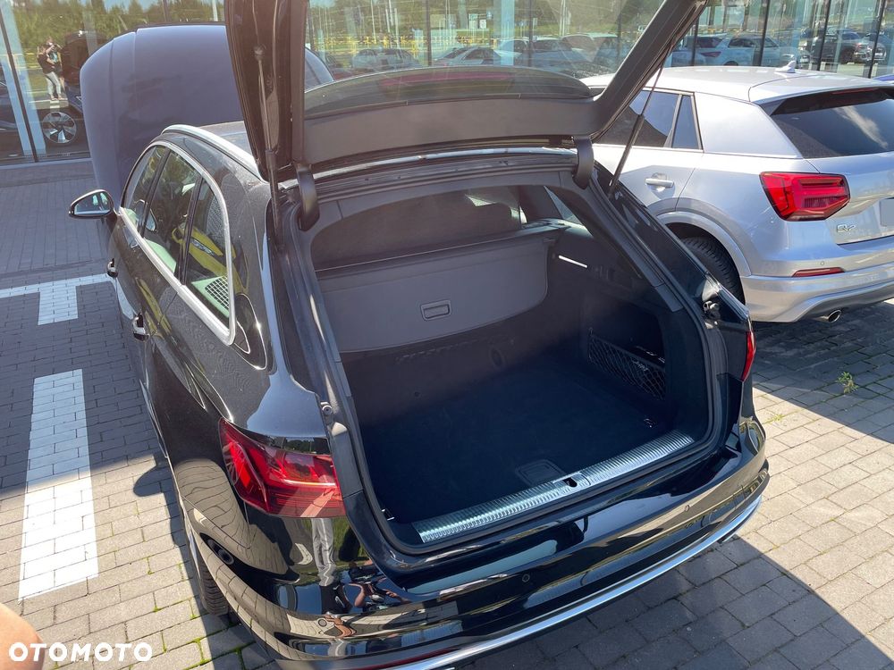 Audi A4 Avant 35 TFSI S tronic - 11