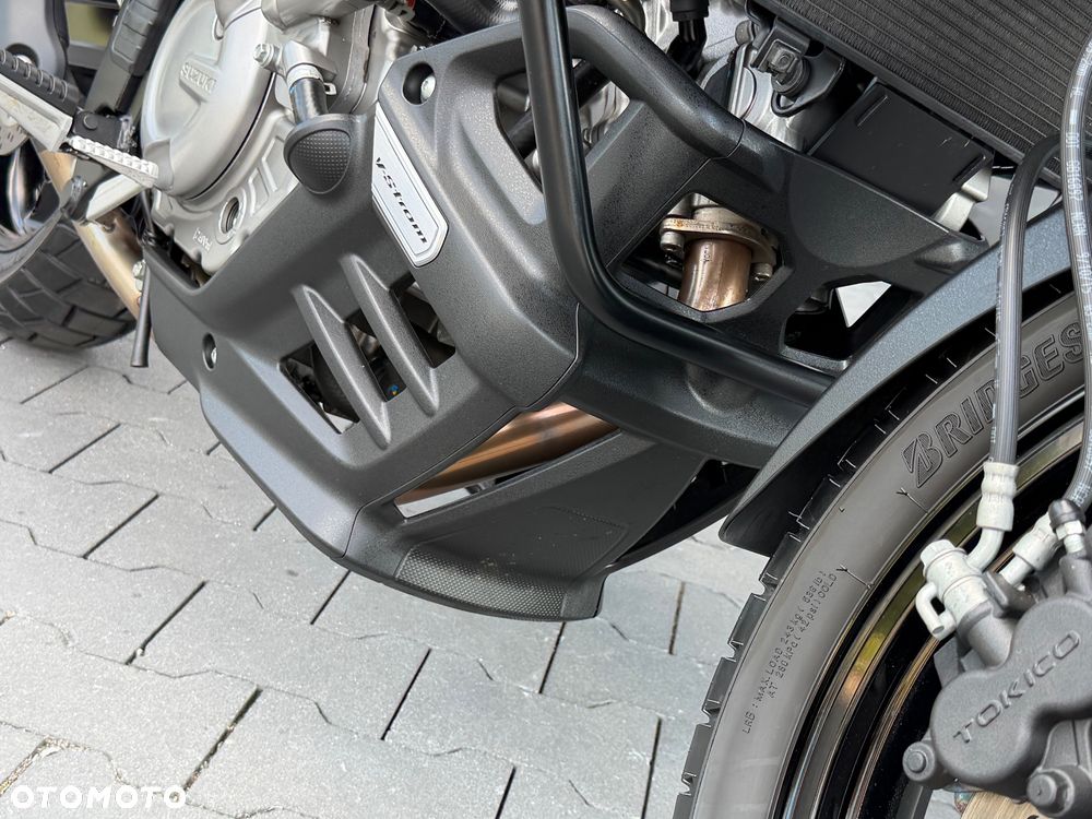 Suzuki V-STROM - 21