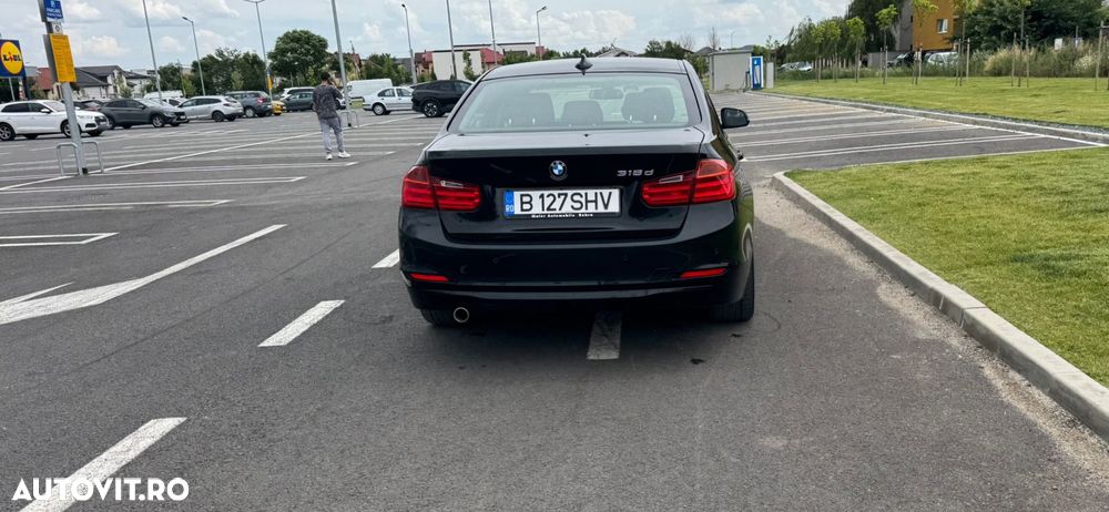 BMW Seria 3 318d Aut. - 8