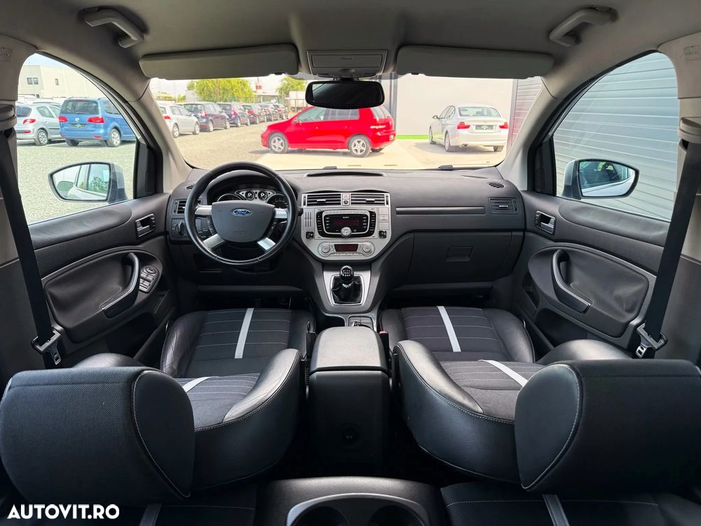 Ford Kuga 2.0 TDCi 2x4 Trend - 24