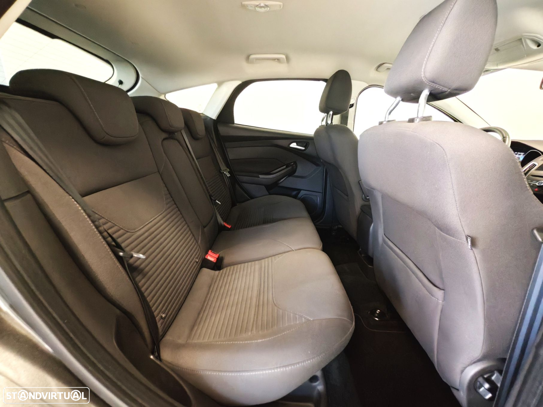 Ford Focus 1.0 SCTi Titanium - 50