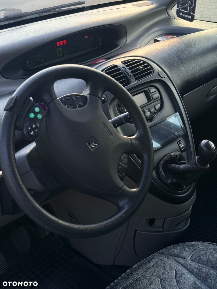Citroën Xsara Picasso 1.6 Exclusive - 2
