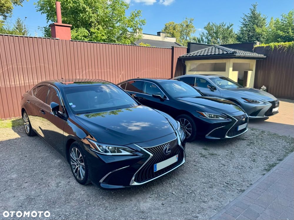 Lexus ES 300h Luxury Line - 1