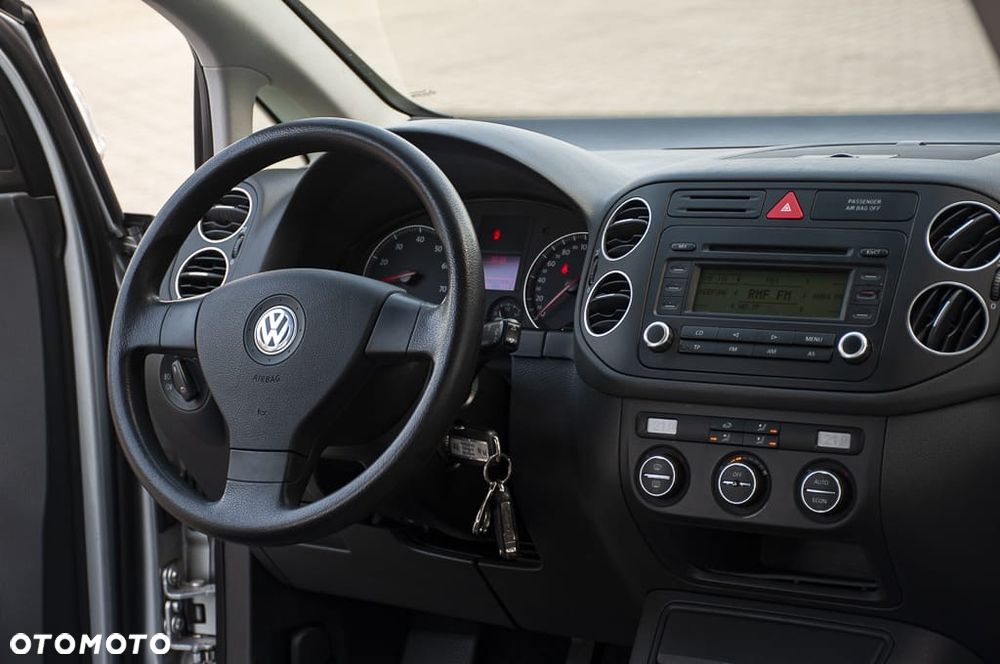 Volkswagen Golf Plus 1.6 Goal - 32