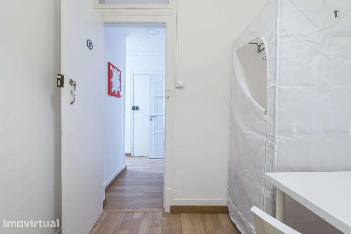 Quarto - localizado em Arroios Lisbon - Grande imagem: 3/23