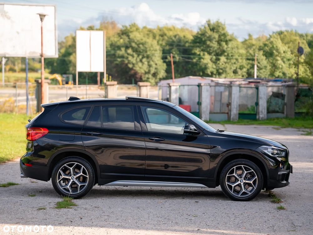 BMW X1 xDrive20d xLine - 11