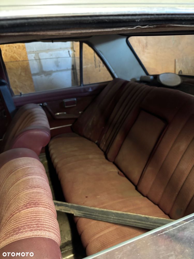 Mercedes-Benz 280 - 8