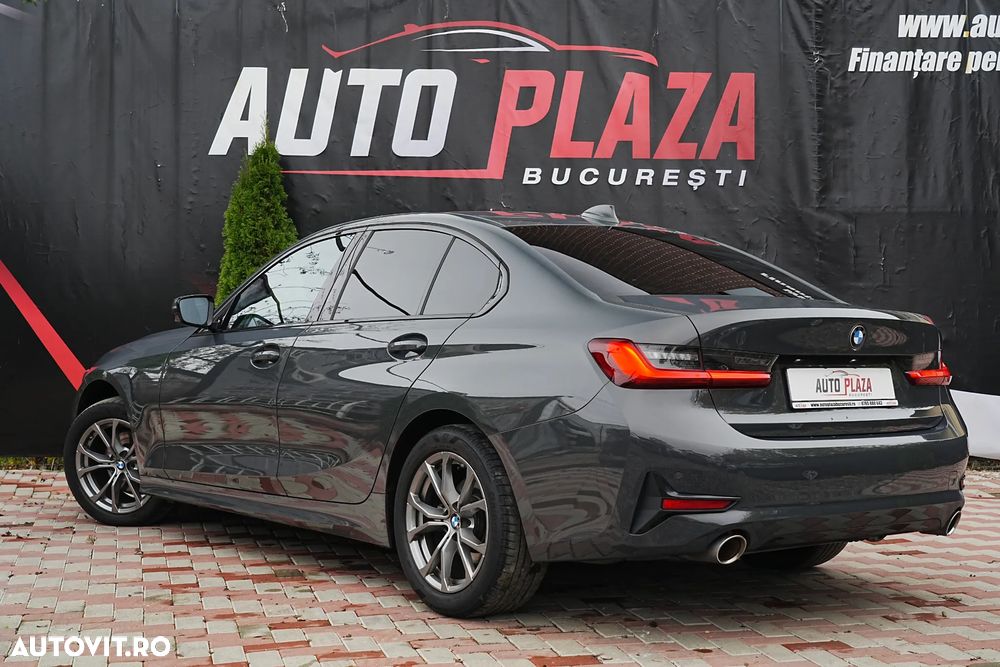 BMW Seria 3 320i Aut. Sport Line - 12