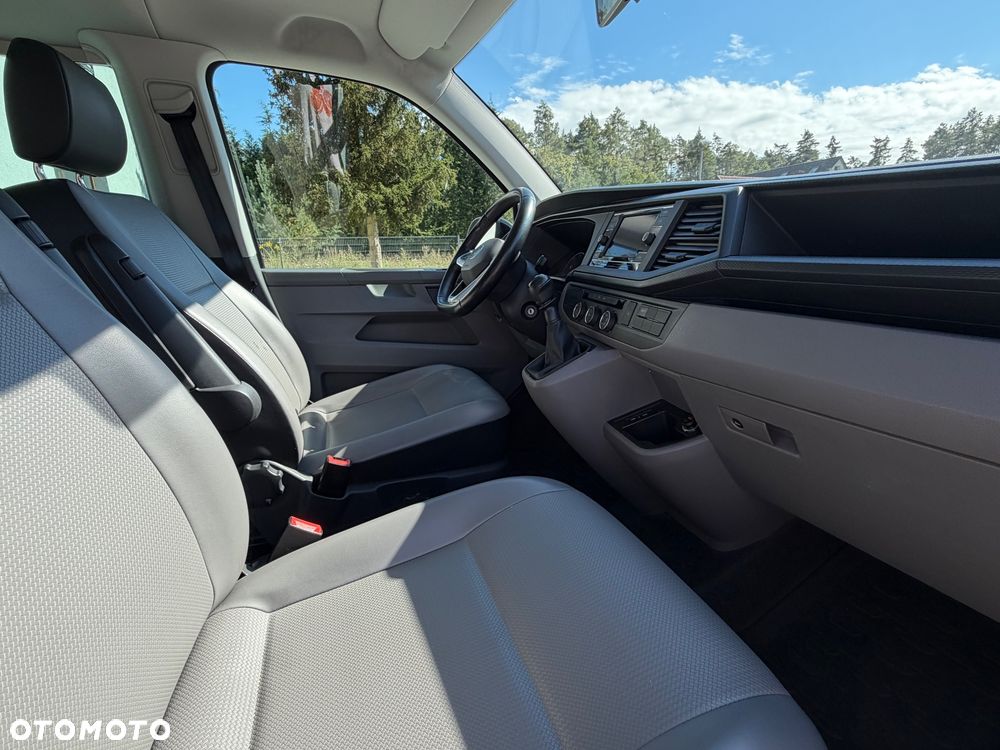 Volkswagen Caravelle 2.0 TDI L1 Comfortline - 11