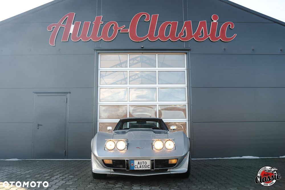 Chevrolet Corvette - 2