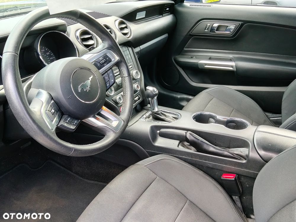 Ford Mustang 3.7 V6 - 6