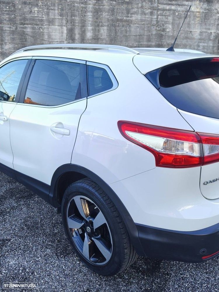 Nissan Qashqai 1.5 dCi N-Connecta - 29