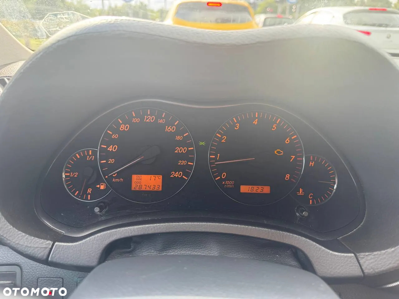 Toyota Avensis 1.6 VVT-i Terra - 11