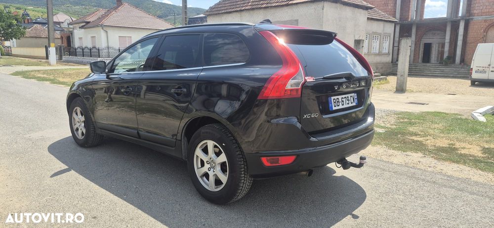 Volvo XC 60 - 4