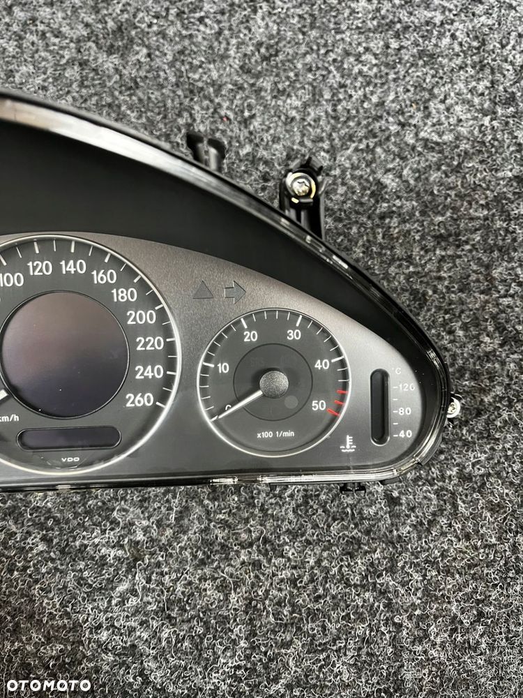 licznik zegary mercedes w211 270 CDI A2115402311 - 5