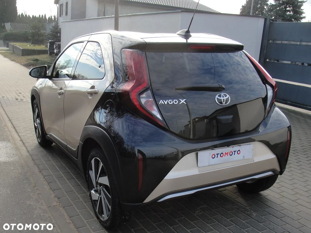 Toyota Aygo X S-CVT Air Prestige - 2