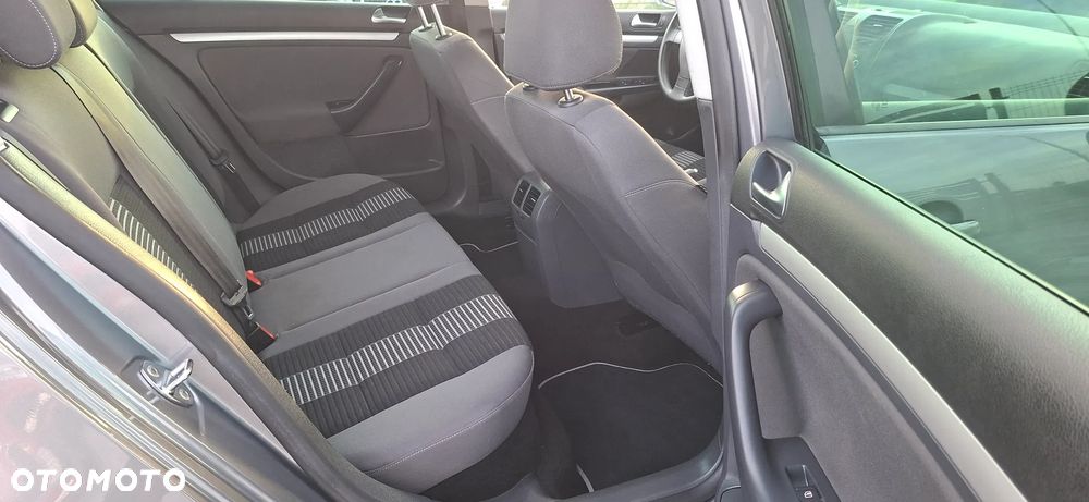 Volkswagen Golf 1.6 United - 8
