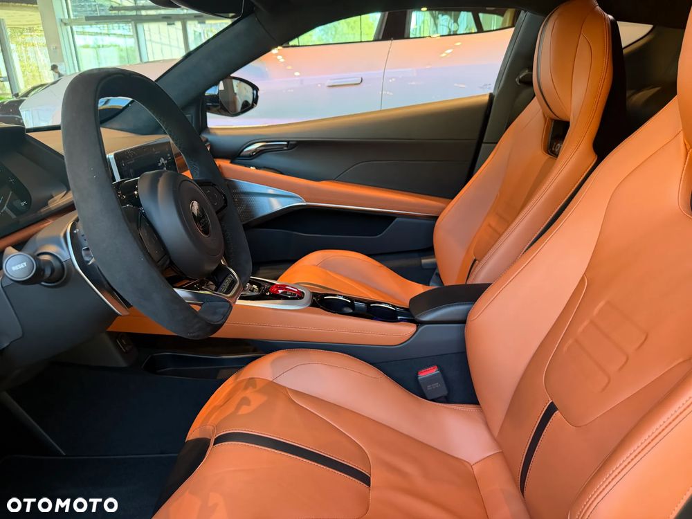 Lotus Emira - 6