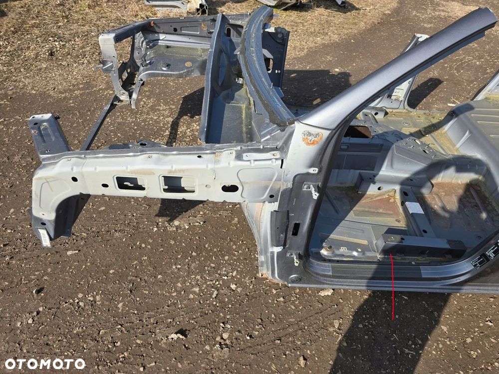 VW Amarok 2H ĆWIARTKA PRZÓD PRZEDNIA LEWA M4M4, LH7W - 1