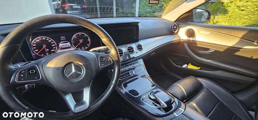 Mercedes-Benz Klasa E 220 d 9G-TRONIC Avantgarde - 12