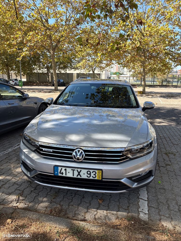 VW Passat Alltrack Variant 2.0 TDi DSG 4Motion - 1