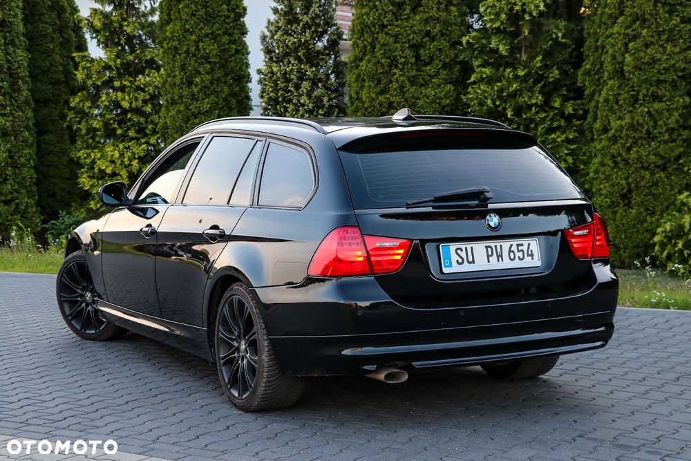 BMW Seria 3 318d - 15