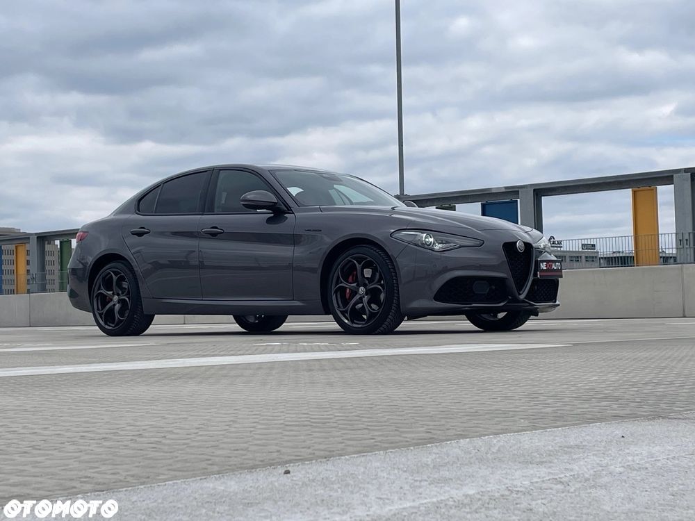 Alfa Romeo Giulia 2.0 Turbo Veloce Q4 - 13